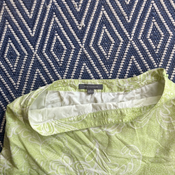 Ann Taylor Light Green Skirt with White Pattern-100% cotton - Picture 4 of 4